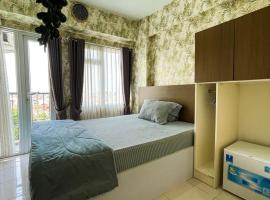 Apt Metropolitan Park Berkasi with Pool & Wifi by Damaresa，位于贝克西的酒店