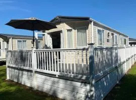 2 Bed Static Caravan sleeps 6 Saxmunham