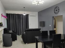 Appartement Moderne et Cosy，位于Azuretti的酒店