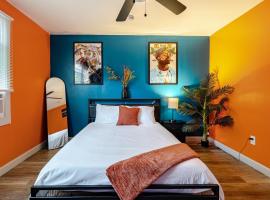 Comfortable 2 Bedroom Near Downtown Atl Sleeps 6 Free Parking，位于亚特兰大的酒店