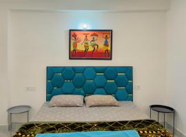Charming Room with Private Bathroom，位于巴特那的酒店