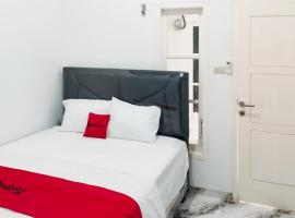 RedDoorz at Jalan Terusan Ryacudu near Exit Tol Kotabaru Lampung，位于Kedaton的酒店