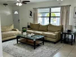Peaceful Home in Central Florida Near Universal