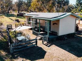 Glenview Alpaca Farm，位于亚斯的酒店