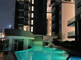 Luxury Condo for rent，位于卡图的酒店