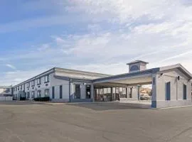 Quality Inn & Suites Bloomington University Area