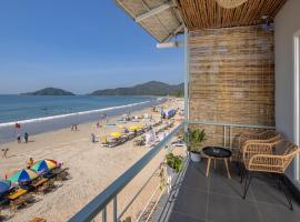Royal Touch Beach Huts，位于帕罗林的酒店