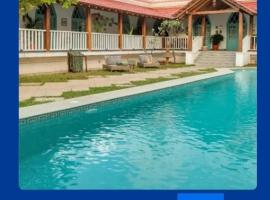 EKOSTAY - Blue Tiffany Villa，位于尼禄的酒店
