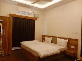 Aaraadhy Shree palace, Ayodhya