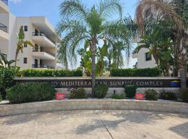 Mediterranean Sunrise Apartments A2，位于沃罗里尼的酒店