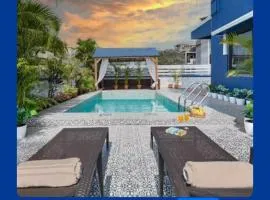 EKO STAY Gold - Gatsby Villa