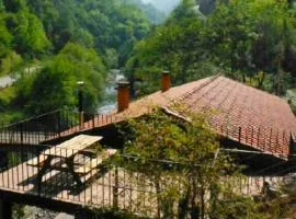 Apartamento con jacuzzi a orillas del Río Sella