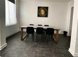 Grand appartement deux chambres，位于布鲁塞尔的酒店