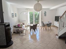 Maison proche mer - 5 couchages - ideal planchistes，位于Lapalme的酒店