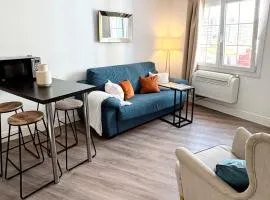 Deluxe City Centre Two Bedroom - Grand Central House，位于直布罗陀的酒店