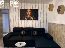 GOLD Apartment - Tomis Nord，位于康斯坦察的酒店