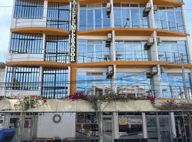 Hospedaje El Emperador Talara，位于塔拉拉的酒店