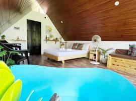 Garden of Faith Lodge - 20 minutes drive from Tagaytay，位于Calaca的酒店