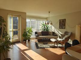 Charming ROOM in a Cozy Home in Stege，位于斯泰厄的酒店