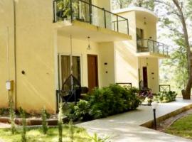 Zeenath Taj Gardens，位于耶拉吉里的酒店