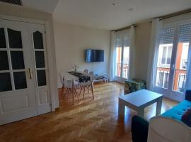 Apartamento Contemporáneo，位于阿兰约兹的酒店