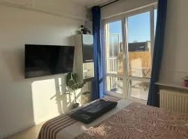 Bright studio close to everything!