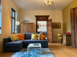 Großzügige Gutshaus-Wohnung nahe Saale und Elbe