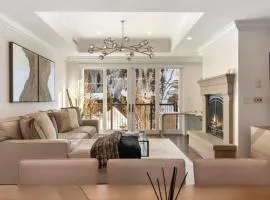 Ritz Carlton Luxe 3 bed 4 bath