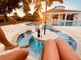 Casa LA JUANA Condominio El Cortijo，位于卡门阿皮卡拉的别墅