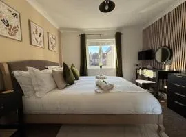 Star Cottage - in the heart of the Town centre Ringwood, New Forest