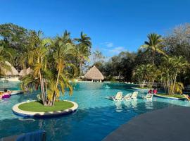 Exclusive Suite at Playa Coronado Luxury Club，位于普拉亚科罗纳多的酒店