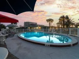 Unit 101 - 1br Unit Wheated Pool And Hot Tub