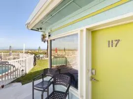 Unit 117 Direct Oceanfront Views 2br Heated Pool