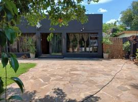 Urban Villa 25，位于哈博罗内的酒店