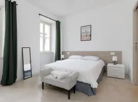 Rifugio Whitman, con parcheggio in centro Trieste