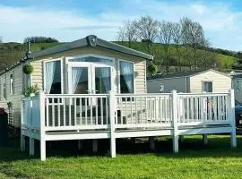 Spacious and modern 3 bedroom Doniford Bay Haven Caravan Park Static Caravan