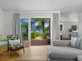 Luxury Waterfront Retreat at Mahau Sound