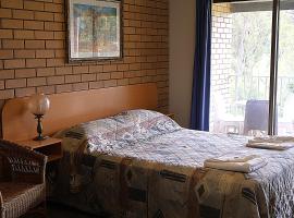 Victory Hotel Motel Gympie，位于金皮的酒店