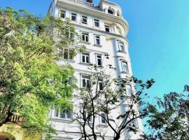 Lychees' Hotel，位于岘港的酒店