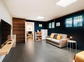 Modern Flat by Quokka 360 - In the hills bordering Italy