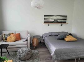 Modern apartment- great equipment - Smart TV -Fast Wifi, Close to the center