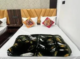 Kanak Bihari G Homestay