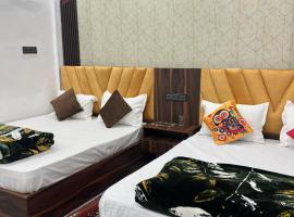 Kanak Bihari Yatri Niwas, 100 Meter Ram Ki Paidi, Saryu River，位于Ayodhya的酒店