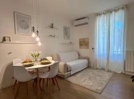 V&C HOME RENTAL SPECIALIST Appartamenti fronte Lago Maggiore