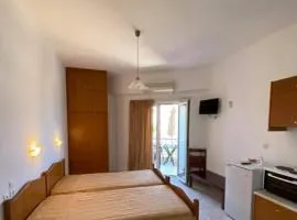 MOUZOURAKIs APARTMENTS