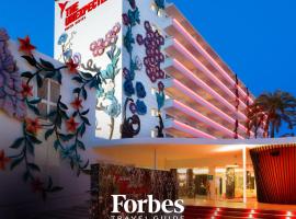 The Unexpected Ibiza Hotel - Ushuaïa Club entrance included，位于普拉亚登博萨的酒店