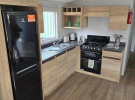 8 berth Caravan，位于莫克姆的酒店