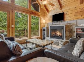 Red Wolf by Carolina Mornings，位于弗莱彻的酒店