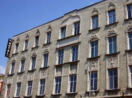 Albergo KOLODZIEJ，位于希隆斯克地区谢米亚诺维采的酒店