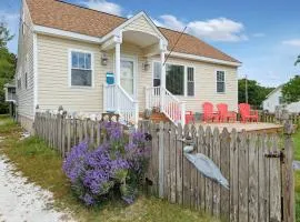 Shell Cottage - Pet friendly, Hot tub, Fenced yard!